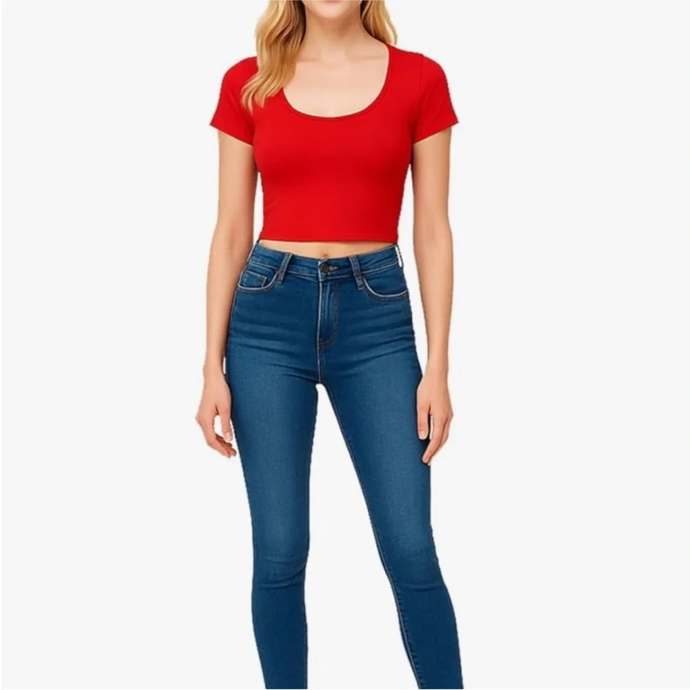 Women's Assorted Color Tops - Picture 7 of 8